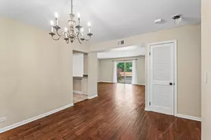 3950 Dundee Rd, Northbrook, IL 60062 - Photo 11