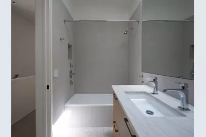 2039 N Humboldt Boulevard, Chicago, IL 60647 - Photo 37