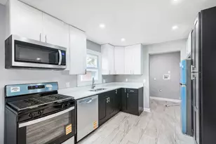 576 W 16th St, Chicago Heights, IL 60411 - Photo 5