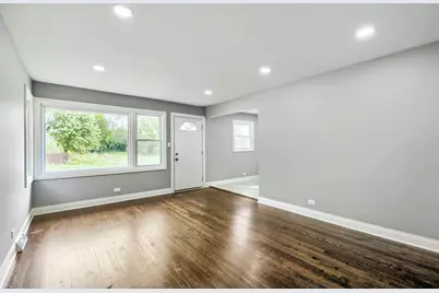 576 W 16th Street, Chicago Heights, IL 60411 - Photo 3