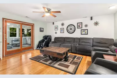4605 Schwartz Avenue, Lisle, IL 60532 - Photo 11