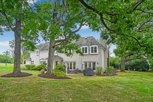 1711 Midwest Club Pkwy, Oak Brook, IL 60523 - Photo 25