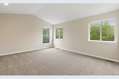2118 Preswick Lane, Woodstock, IL 60098 - Photo 15