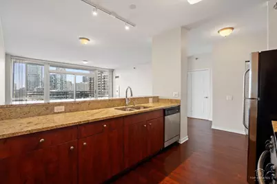 757 N Orleans Street #805, Chicago, IL 60654 - Photo 21