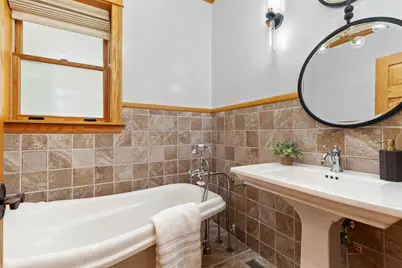 4448 N Tripp Avenue, Chicago, IL 60630 - Photo 17