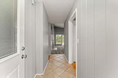 907 S Longview Road, Monticello, IL 61856 - Photo 5