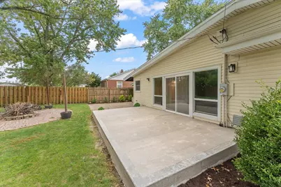 907 S Longview Road, Monticello, IL 61856 - Photo 35