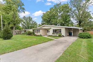 907 S Longview Rd, Monticello, IL 61856 - Photo 39