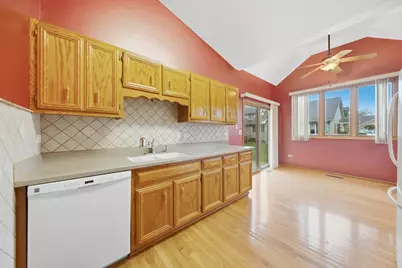 13549 Lockwood Street, Crestwood, IL 60418 - Photo 11