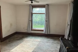 305 S Lumber St, Bloomington, IL 61701 - Photo 11