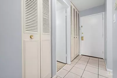 1500 Robin Circle #306, Hoffman Estates, IL 60169 - Photo 3