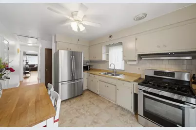 11362 S Hamlin Avenue, Chicago, IL 60655 - Photo 13