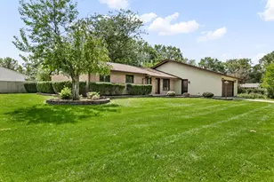 16400 Sherwood Dr, Orland Park, IL 60462 - Photo 3