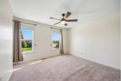 17945 W Pond Ridge Circle, Gurnee, IL 60031 - Photo 29