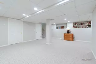 868 Island Ct, Deerfield, IL 60015 - Photo 31