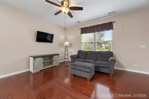 501 Valentine Way, Oswego, IL 60543 - Photo 5