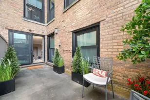 2100 N Lincoln Park W, Chicago, IL 60614 - Photo 27