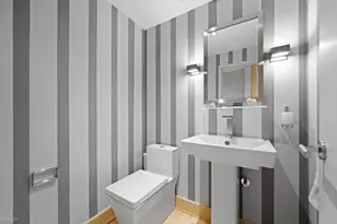 2100 N Lincoln Park W, Chicago, IL 60614 - Photo 15