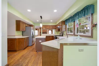 565 Rutgers Lane, Elk Grove Village, IL 60007 - Photo 13