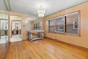 9055 S Luella Ave, Chicago, IL 60617 - Photo 5
