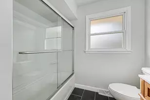 16419 Kimbark Ave, South Holland, IL 60473 - Photo 17