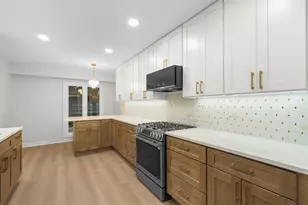 1935 Mission Hills Ln, Northbrook, IL 60062 - Photo 11