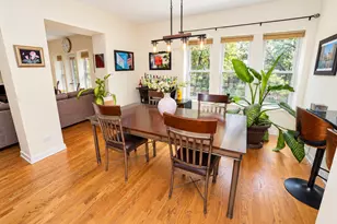 1021 E 46th St, Chicago, IL 60653 - Photo 3