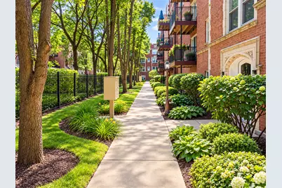 1021 E 46th Street #2N, Chicago, IL 60653 - Photo 21
