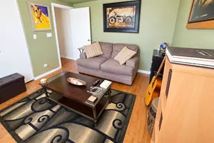 1021 E 46th St, Chicago, IL 60653 - Photo 15