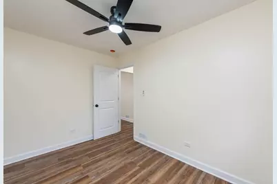2127 Indian Road, Waukegan, IL 60087 - Photo 17
