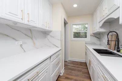 2127 Indian Road, Waukegan, IL 60087 - Photo 11