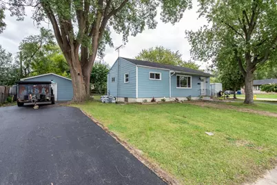 2127 Indian Road, Waukegan, IL 60087 - Photo 5