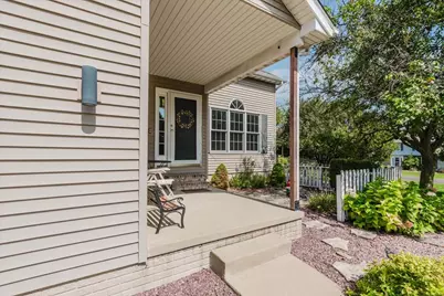 19598 Nottingham Drive, Bloomington, IL 61705 - Photo 3