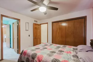 19598 Nottingham Dr, Bloomington, IL 61705 - Photo 29