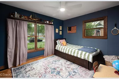 6630 Blackstone Drive, Downers Grove, IL 60516 - Photo 11