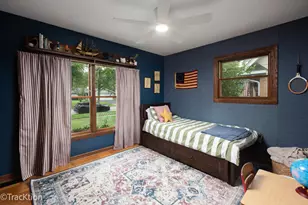 6630 Blackstone Dr, Downers Grove, IL 60516 - Photo 11