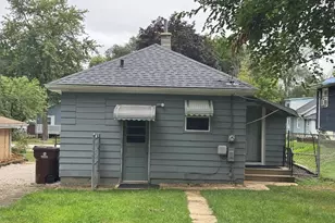219 SW Circle Dr, Joliet, IL 60433 - Photo 13