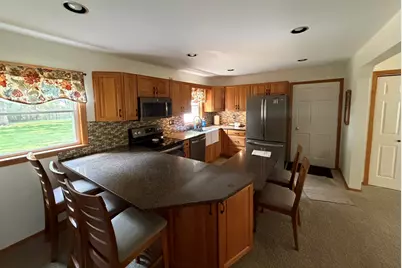 10083 Elizabeth Road, Bloomington, IL 61705 - Photo 5