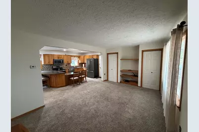 10083 Elizabeth Road, Bloomington, IL 61705 - Photo 7