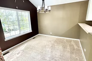2307 Twilight Dr, Aurora, IL 60503 - Photo 7