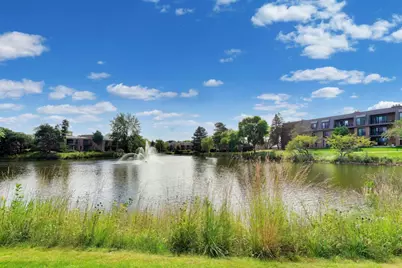 7 The Court Of Greenway, Northbrook, IL 60062 - Photo 17
