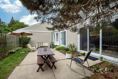 7 The Court Of Greenway, Northbrook, IL 60062 - Photo 11