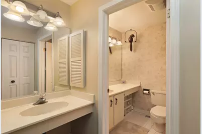 7 The Court Of Greenway, Northbrook, IL 60062 - Photo 7