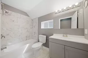 7240 S Lafayette Ave, Chicago, IL 60621 - Photo 17