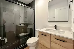 3710 N Kenmore Ave, Chicago, IL 60613 - Photo 11