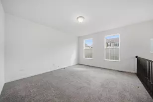 282 Lionel Dr, Grayslake, IL 60030 - Photo 9