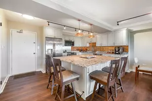 141 N La Grange Rd, La Grange, IL 60525 - Photo 5