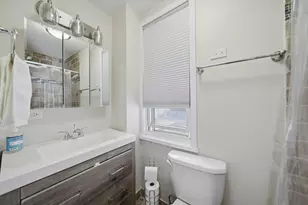 3634 N Troy St, Chicago, IL 60618 - Photo 5