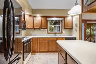 613 Delmar Dr, Champaign, IL 61822 - Photo 13