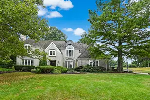 1711 Midwest Club Pkwy, Oak Brook, IL 60523 - Photo 1